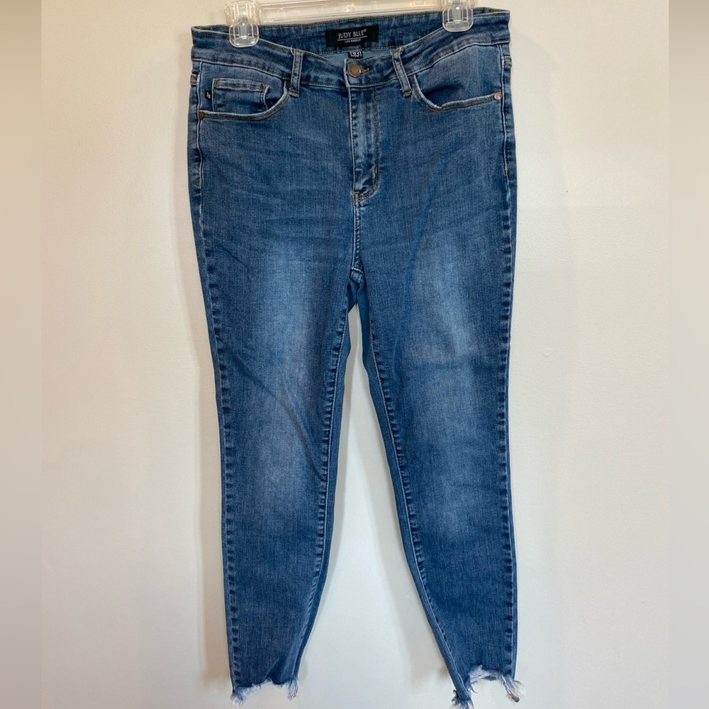 Judy Blue Jeans Size 13/31 Raw Hem